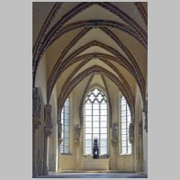 Chateaudun, photo Pline, Wikipedia, La nef de la chapelle basse.jpg